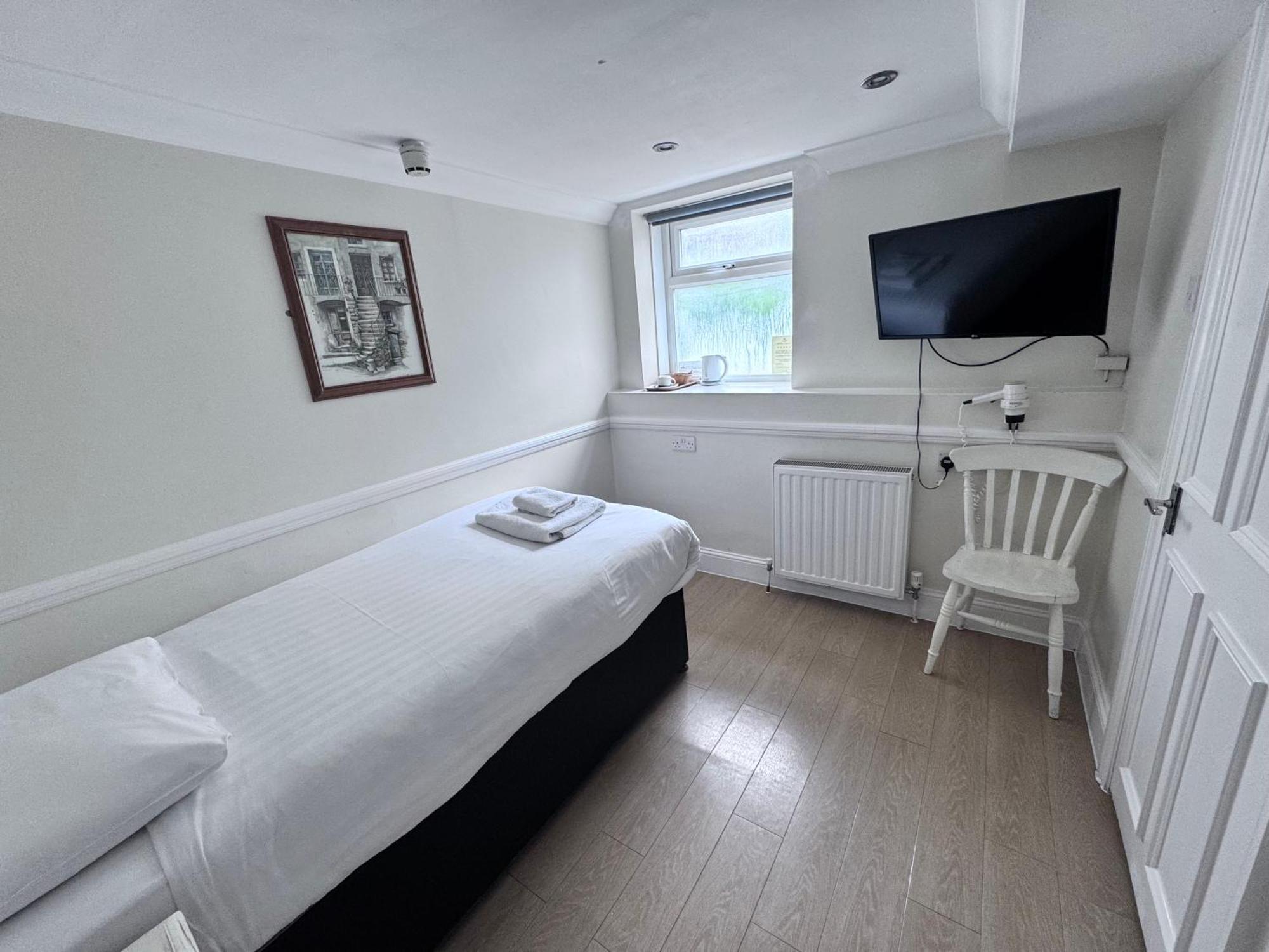 Gidea Park Hotel 3*