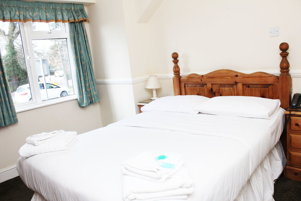 Hotel Gidea Park 3*